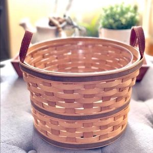 ***SOLD*** Longaberger Bushel Basket